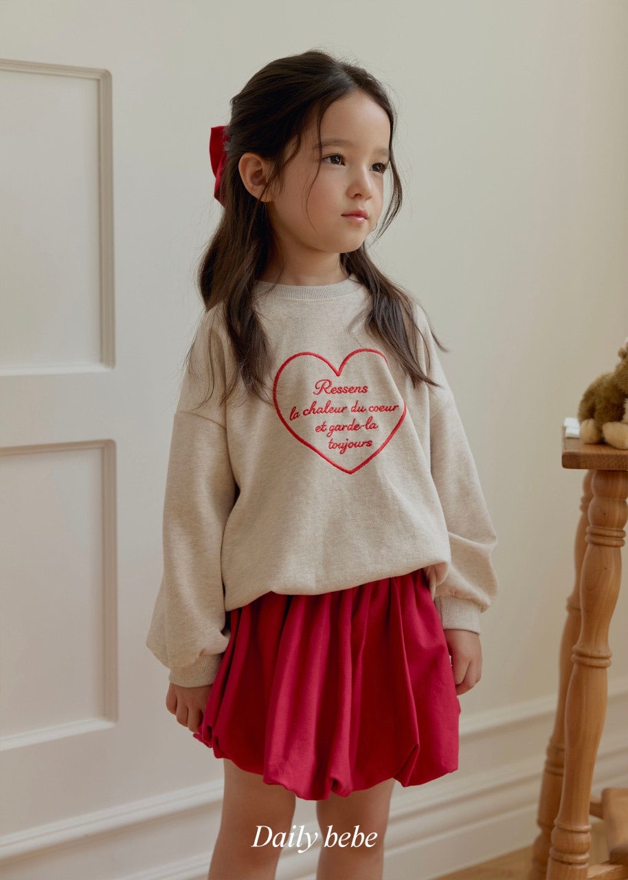 【秋のPRE-ODER 5%OFF】19.Heart Embroidery Sweatshirt