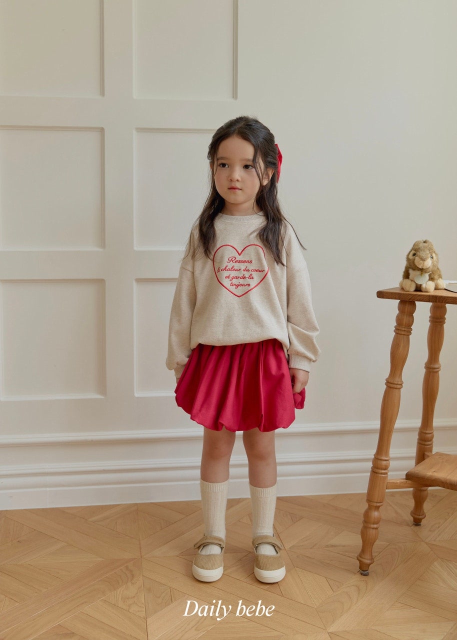【秋のPRE-ODER 5%OFF】19.Heart Embroidery Sweatshirt