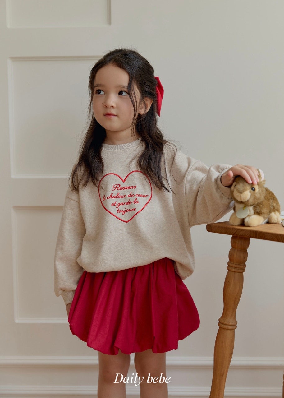 【秋のPRE-ODER 5%OFF】19.Heart Embroidery Sweatshirt