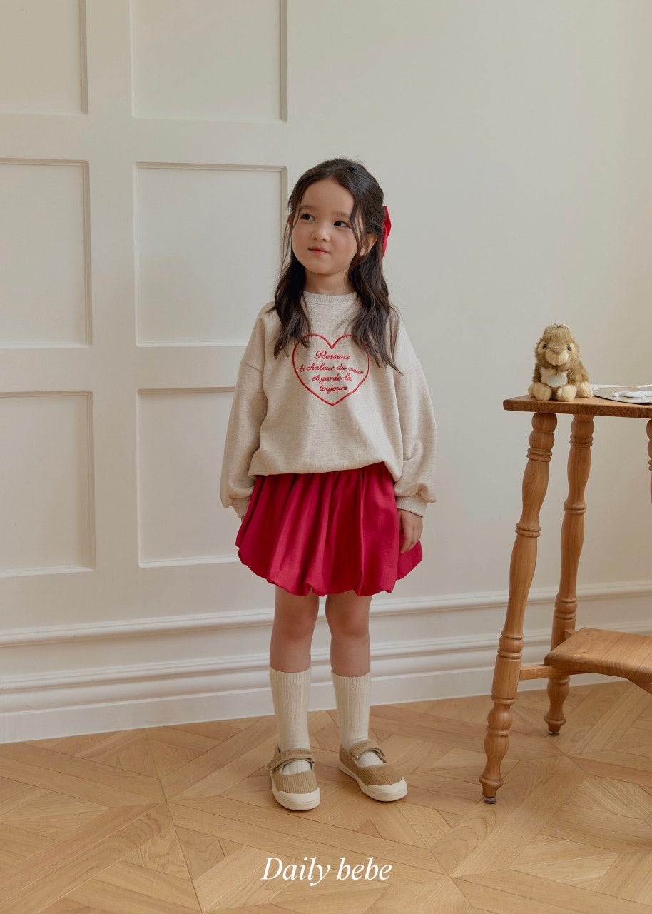 【秋のPRE-ODER 5%OFF】19.Heart Embroidery Sweatshirt