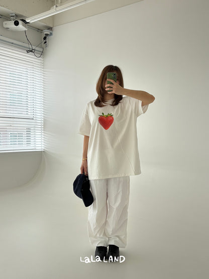 【PREORDER受付終了、ご希望はお問い合わせください。】84.Mom Berry Apple T-shirt