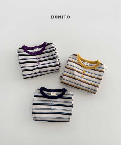 51.Heart Button Stripe Tee