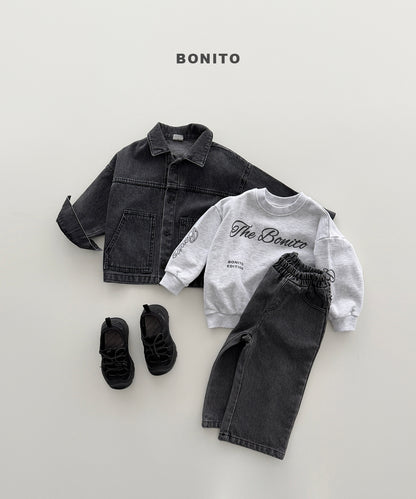 12.The Bonito Lettering Sweatshirt