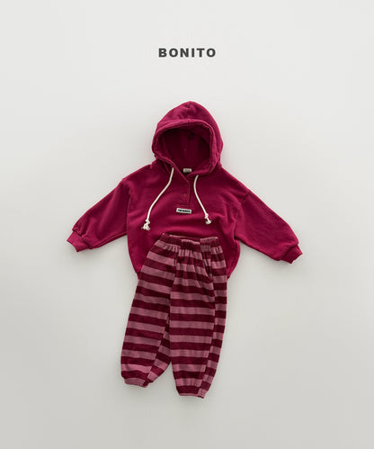 45.Striped Knit Jogger Pants