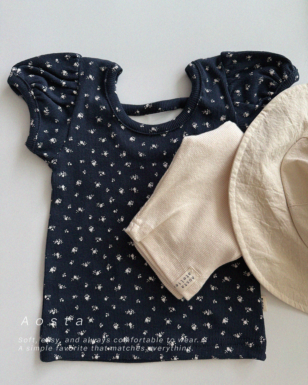 【PREORDER受付終了、ご希望はお問い合わせください。】56.Open Back Puff Blouse