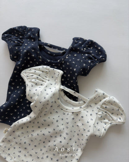 【PREORDER受付終了、ご希望はお問い合わせください。】56.Open Back Puff Blouse