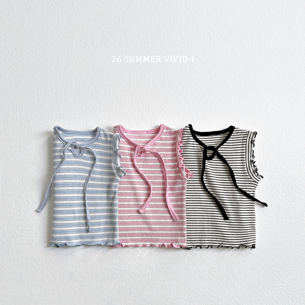 【PREORDER受付終了、ご希望はお問い合わせください。】76.Ribbon Hole Stripe Sleeveless Top