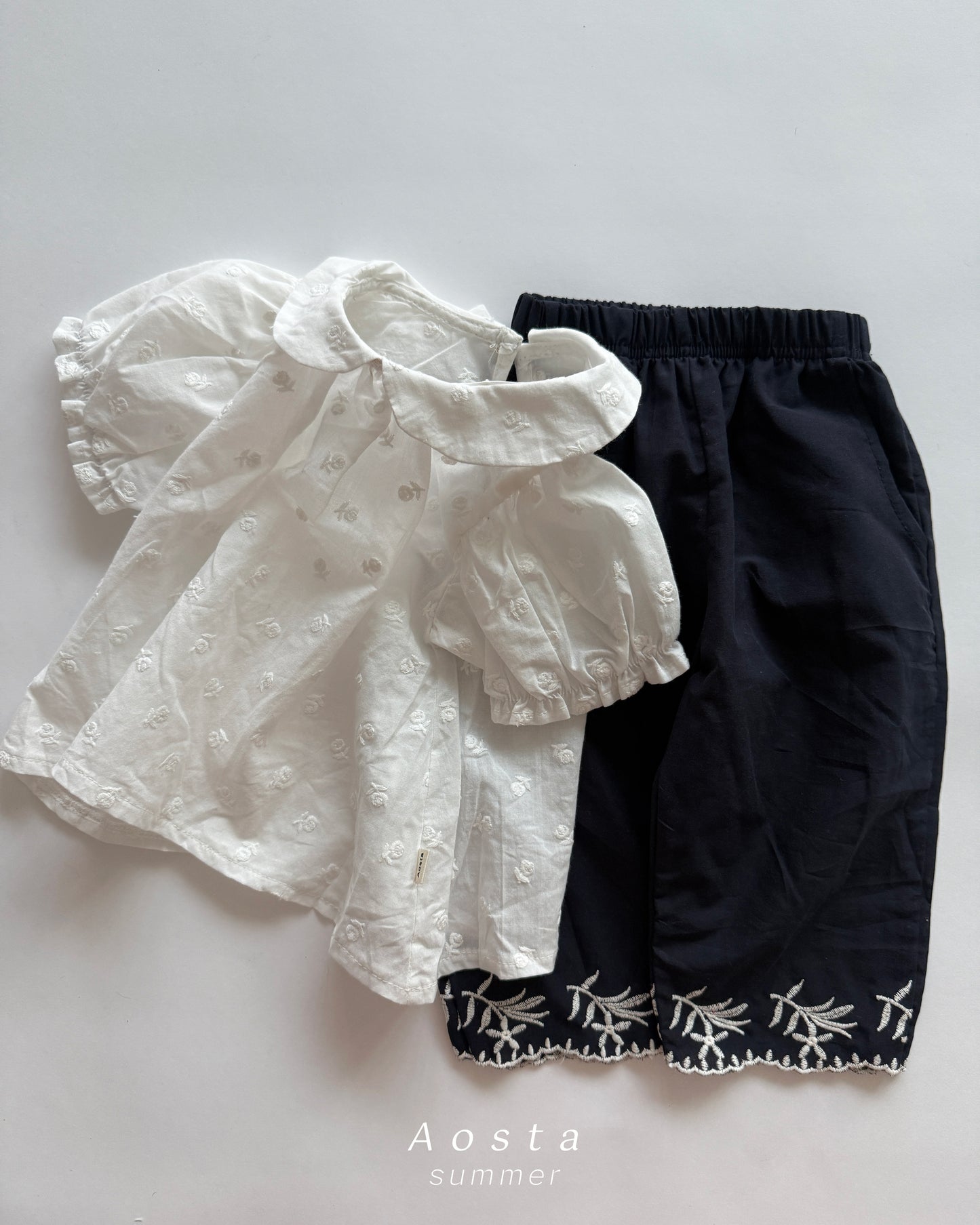 【PREORDER受付終了、ご希望はお問い合わせください。】61.Collar Blouse