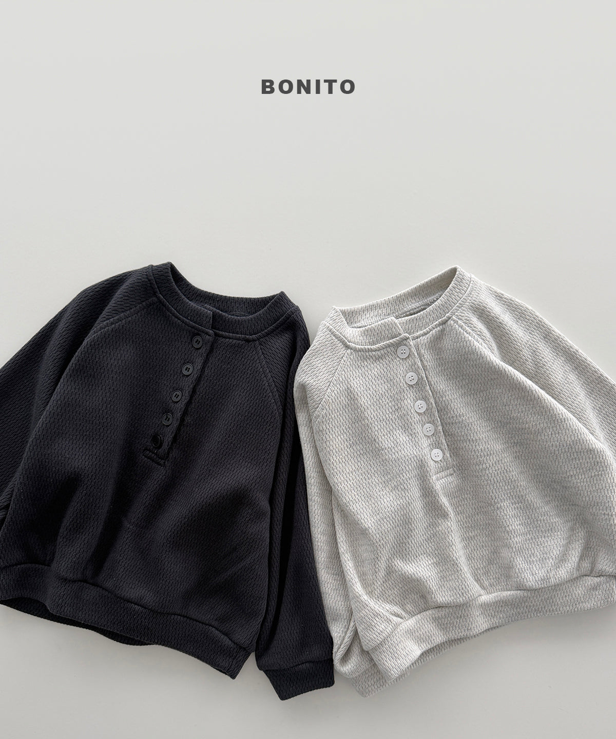 25.Henley Neck Sweatshirt
