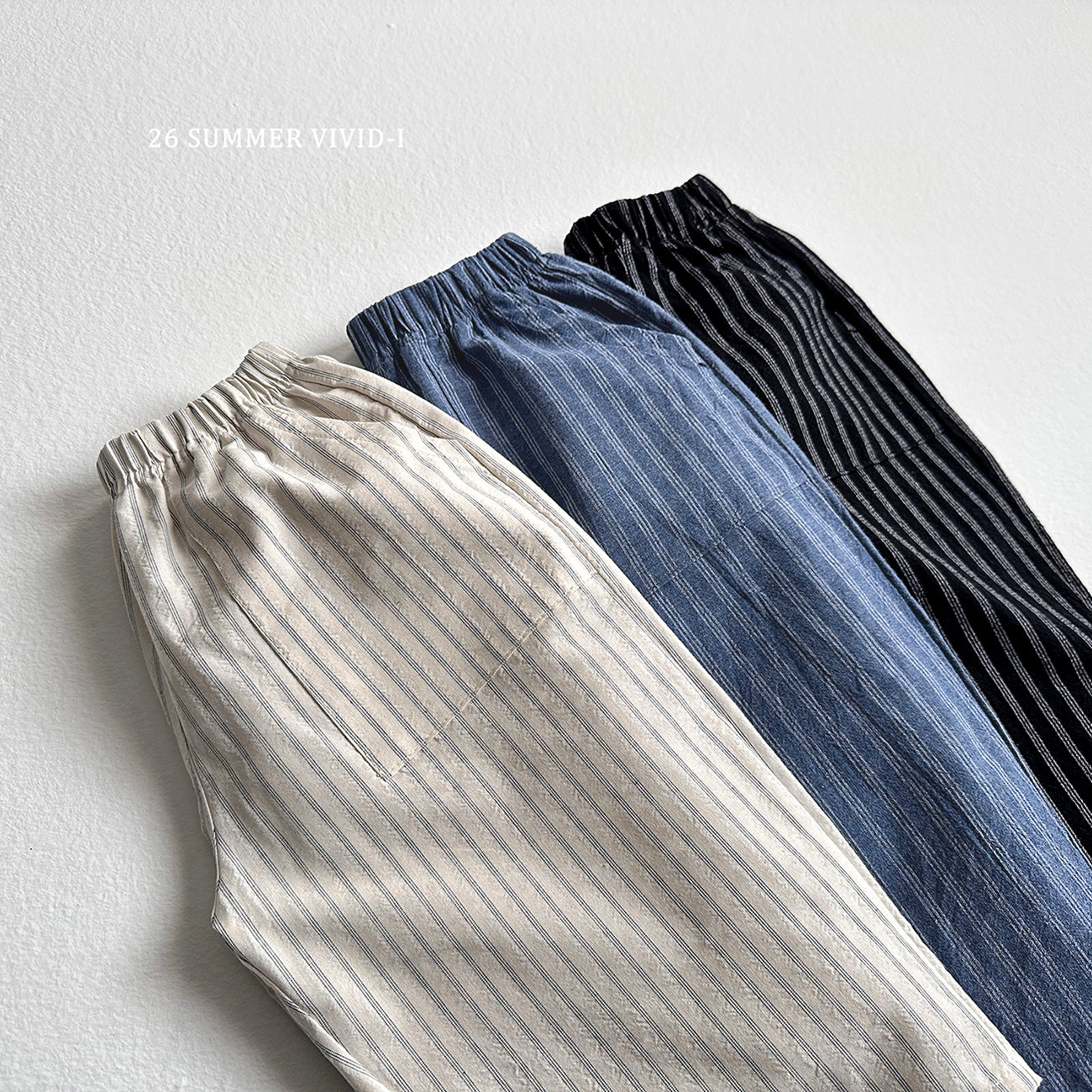 【PREORDER受付終了、ご希望はお問い合わせください。】5.9分丈 Stripe Linen Pants