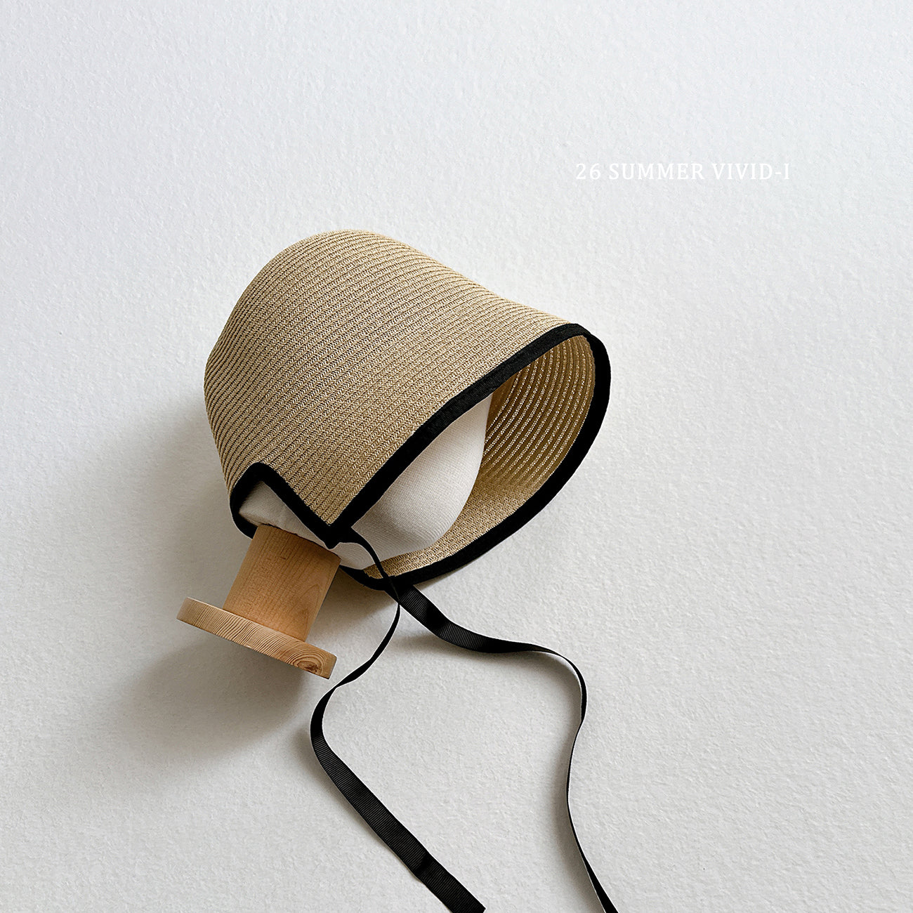 【PREORDER受付終了、ご希望はお問い合わせください。】123.Strap Bonnet Hat