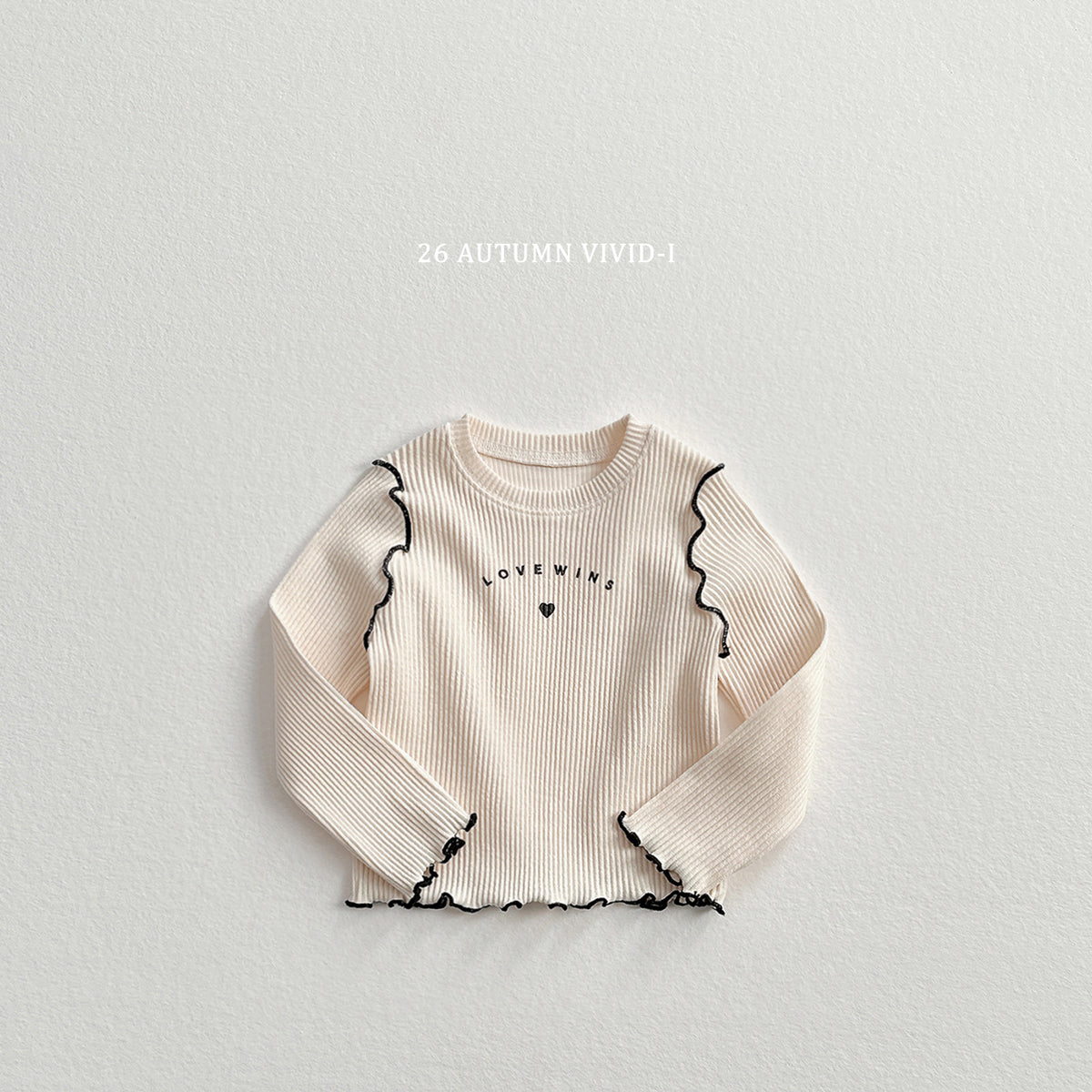 【秋のPRE-ODER 5%OFF】74.Love Wins Lettuce Hem Tee