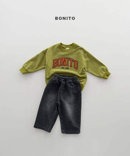 31.Bonito Patch Embroidered Sweatshirt