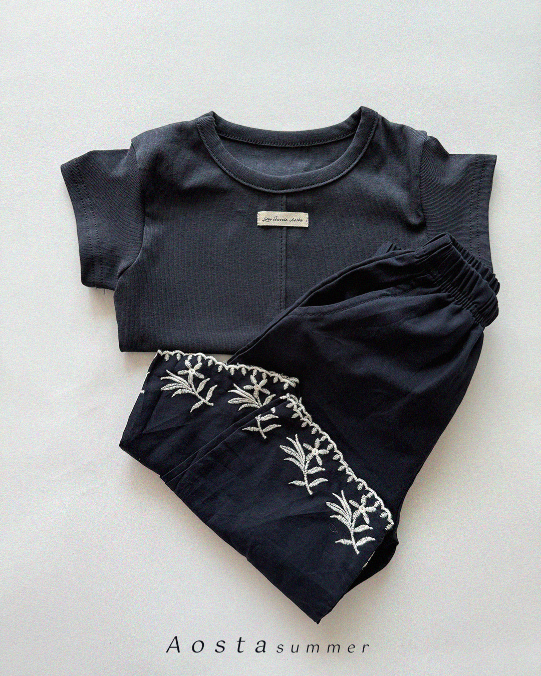 【PREORDER受付終了、ご希望はお問い合わせください。】42.Bibi Pants