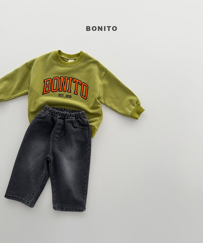 31.Bonito Patch Embroidered Sweatshirt