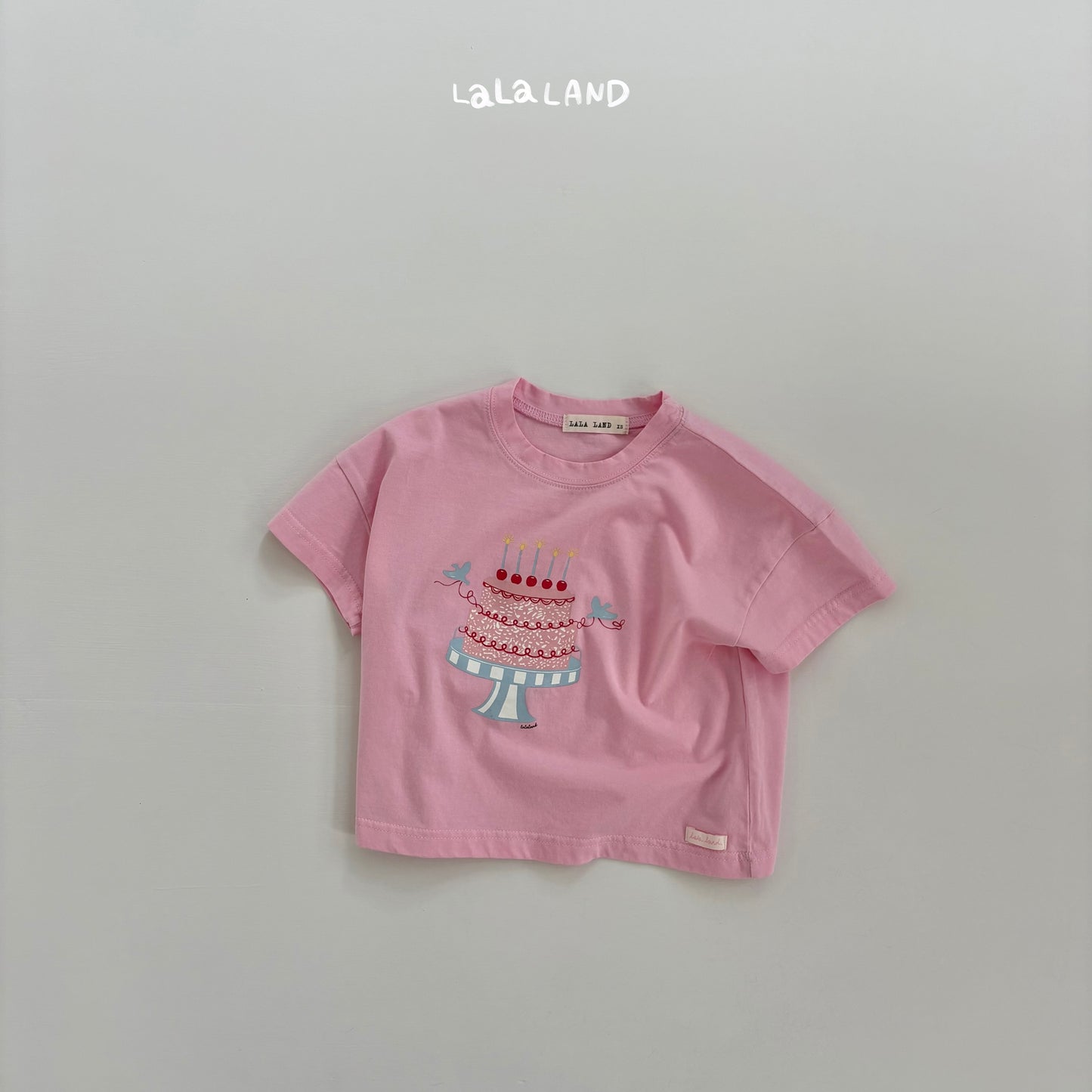 【PREORDER受付終了、ご希望はお問い合わせください。】69.Cake Short Sleeve T-shirt