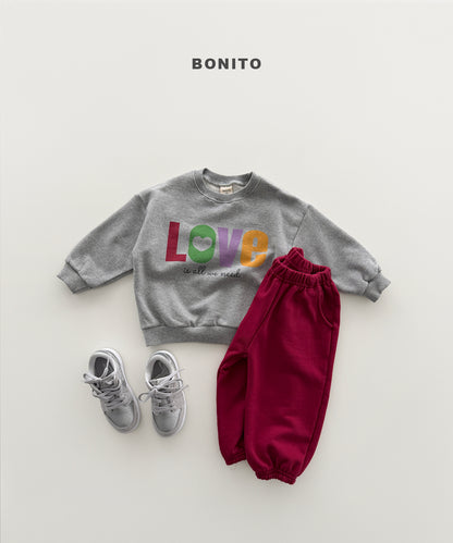 32.Love Sweatshirt