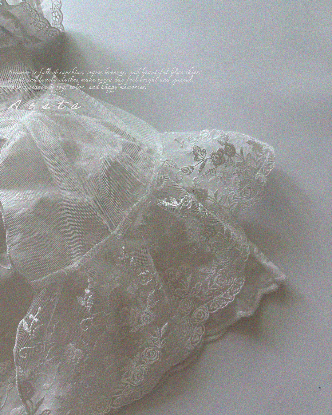 【PREORDER受付終了、ご希望はお問い合わせください。】32.Lace Open Dress
