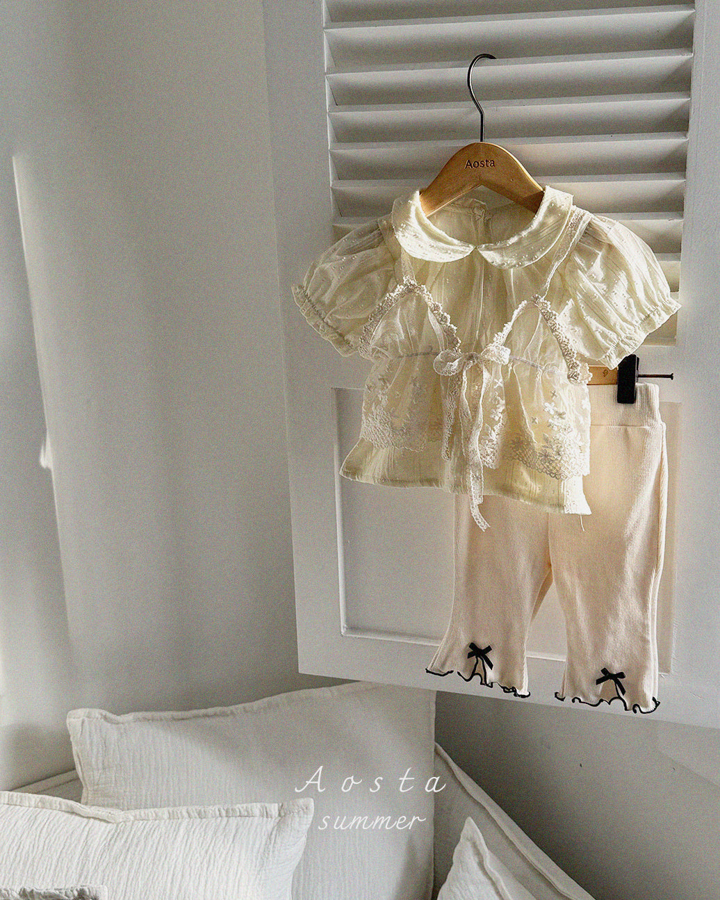 【PREORDER受付終了、ご希望はお問い合わせください。】61.Collar Blouse
