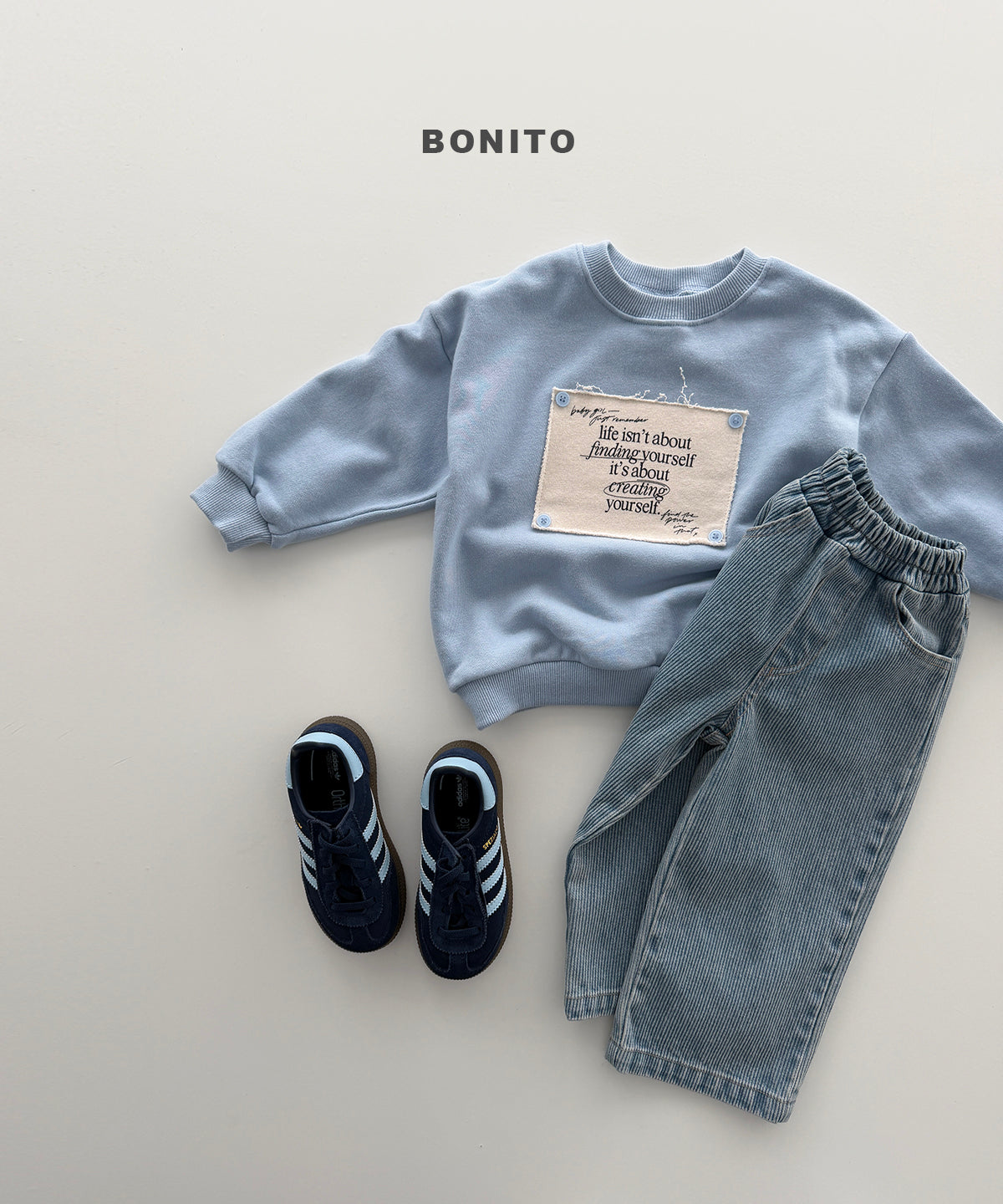 33.Remember Button Sweatshirt