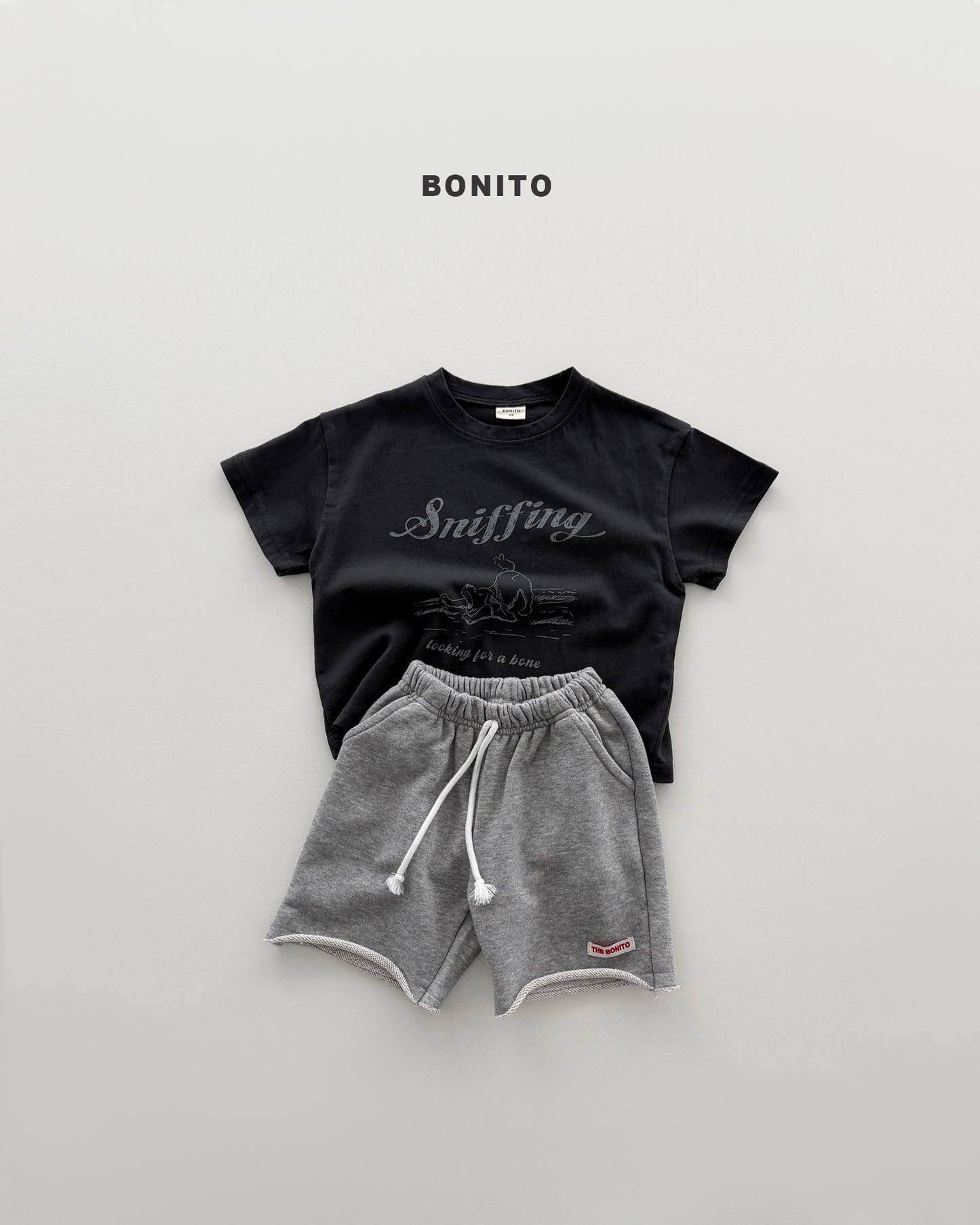 【PREORDER 4日間限定】22.sniffing tee