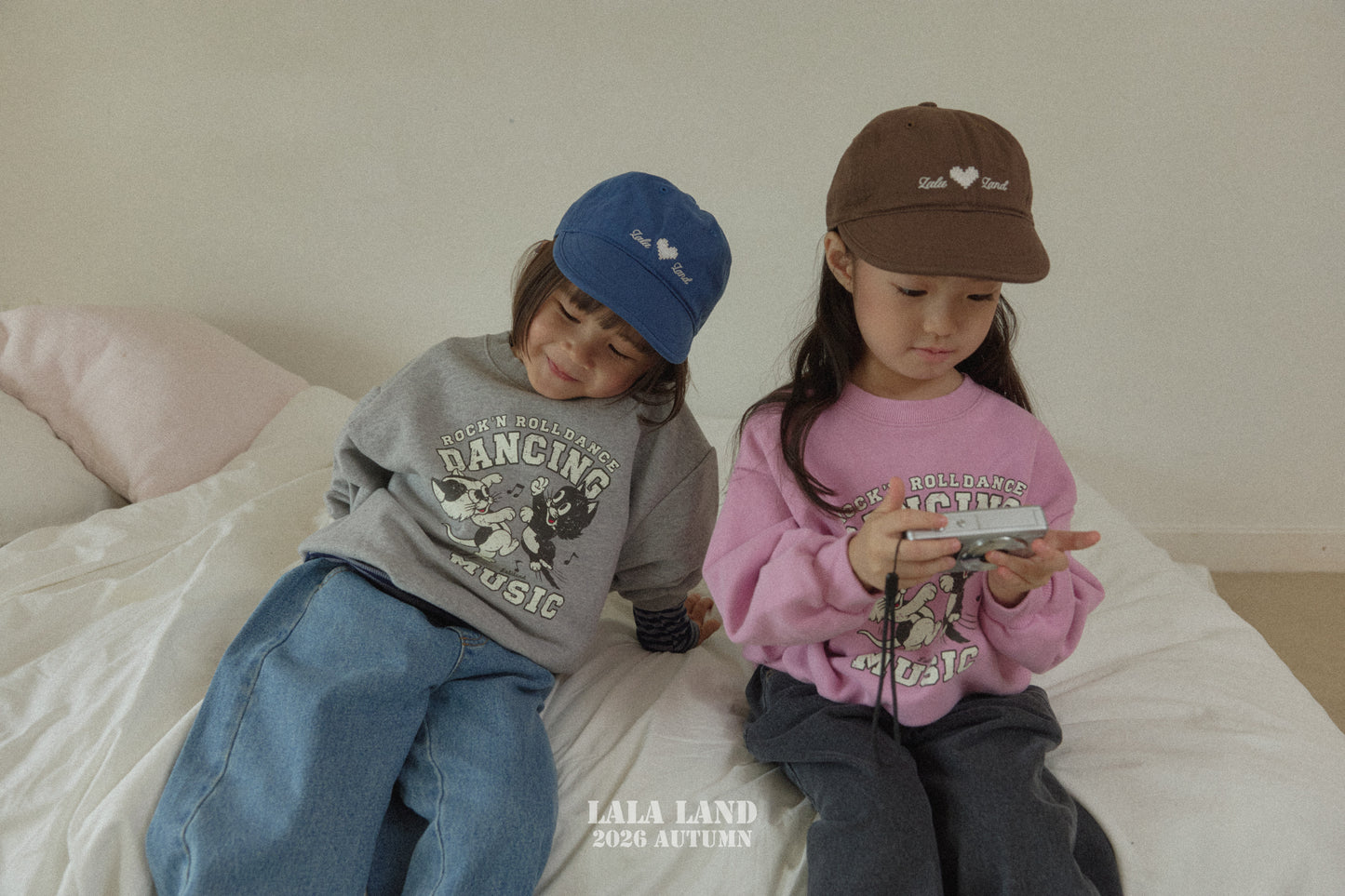 【PRE-ODER〆8.9(sun)】30.Dancing Cat Sweatshirt | lalaland