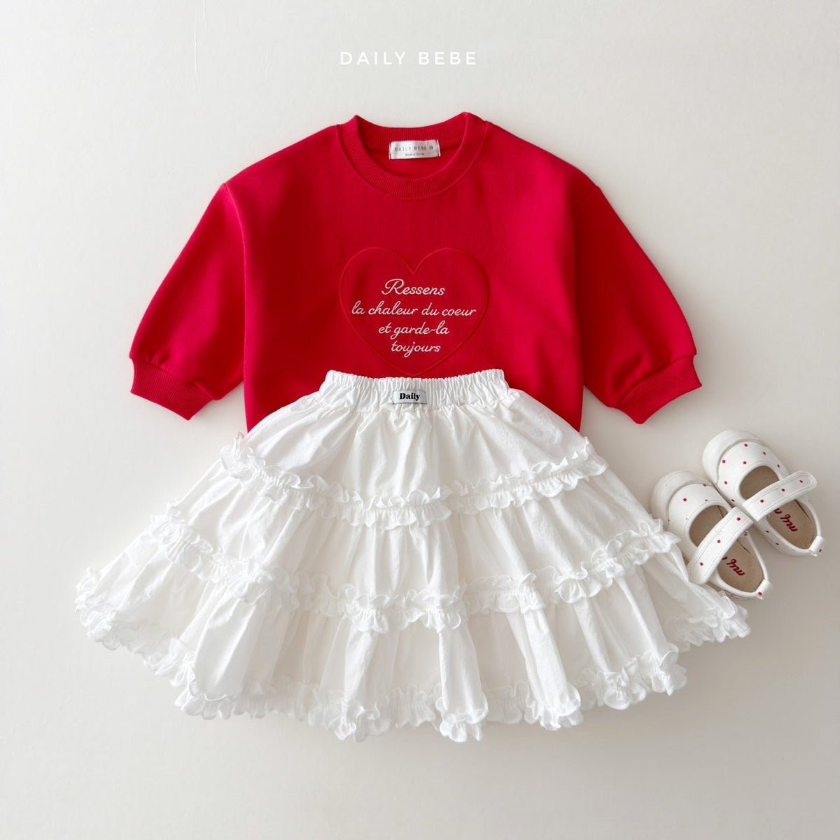 【秋のPRE-ODER 5%OFF】19.Heart Embroidery Sweatshirt