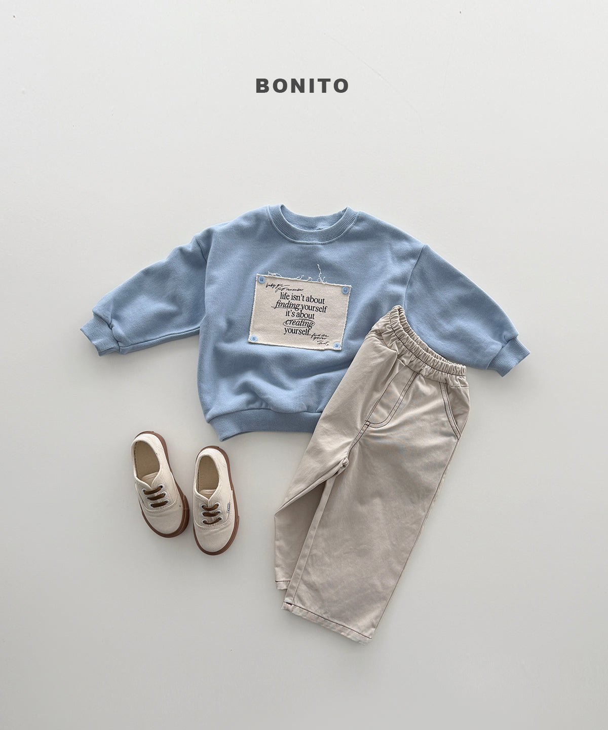 33.Remember Button Sweatshirt