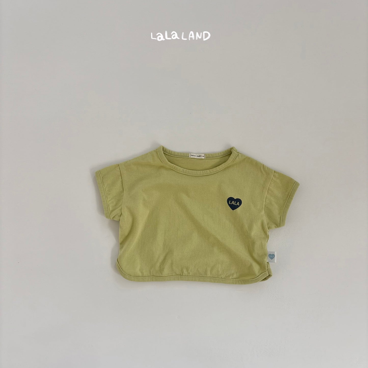 【PREORDER受付終了、ご希望はお問い合わせください。】25.Baby Heart Trim T-shirt