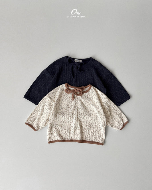 06. Floral Ribbon Tee