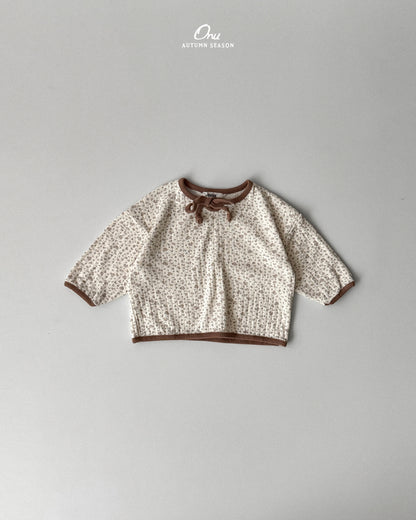 06. Floral Ribbon Tee