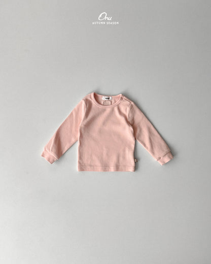 01. Ribbed Stretch Tee