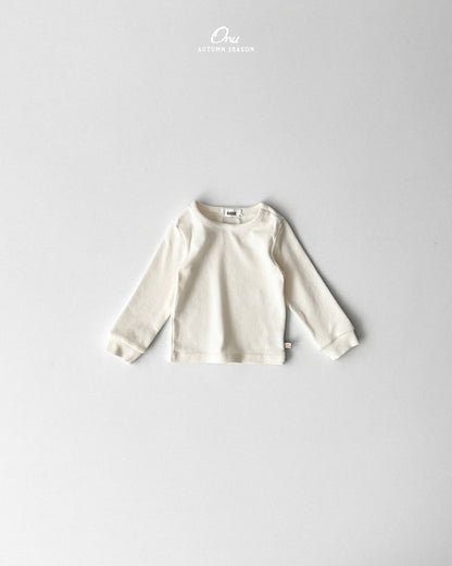 01. Ribbed Stretch Tee