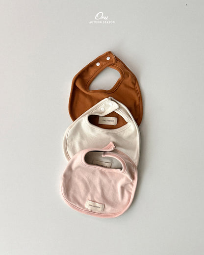 45. Reversible Hat (Double-Sided Ribbed Fabric)