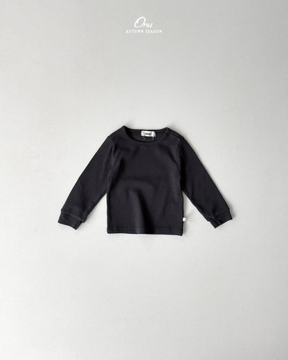01. Ribbed Stretch Tee
