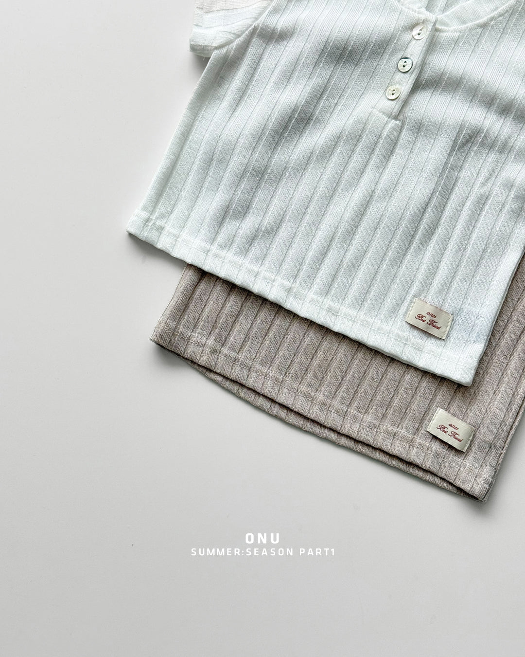 【PREORDER受付終了、ご希望はお問い合わせください。】41.Ribbed button tee