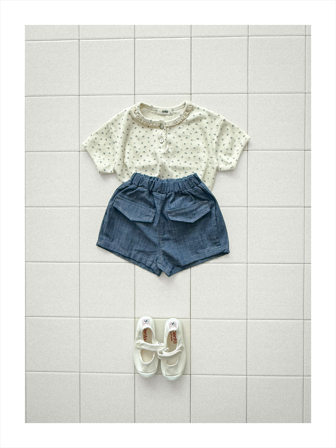 【PREORDER受付終了、ご希望はお問い合わせください。】31.Flower lace tee