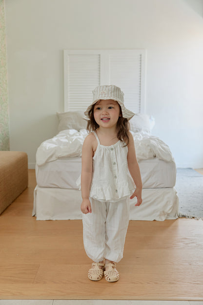 【PREORDER受付終了、ご希望はお問い合わせください。】26.Frill sleeveless blouse