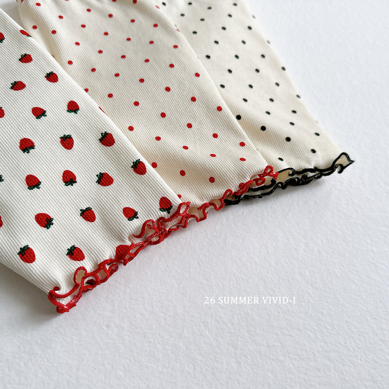 【PREORDER受付終了、ご希望はお問い合わせください。】41.Strawberry Dot Leggings