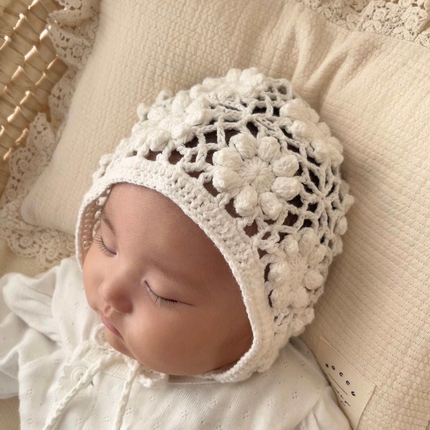 ｟送料無料｠【即納】Handmade knit bonnet