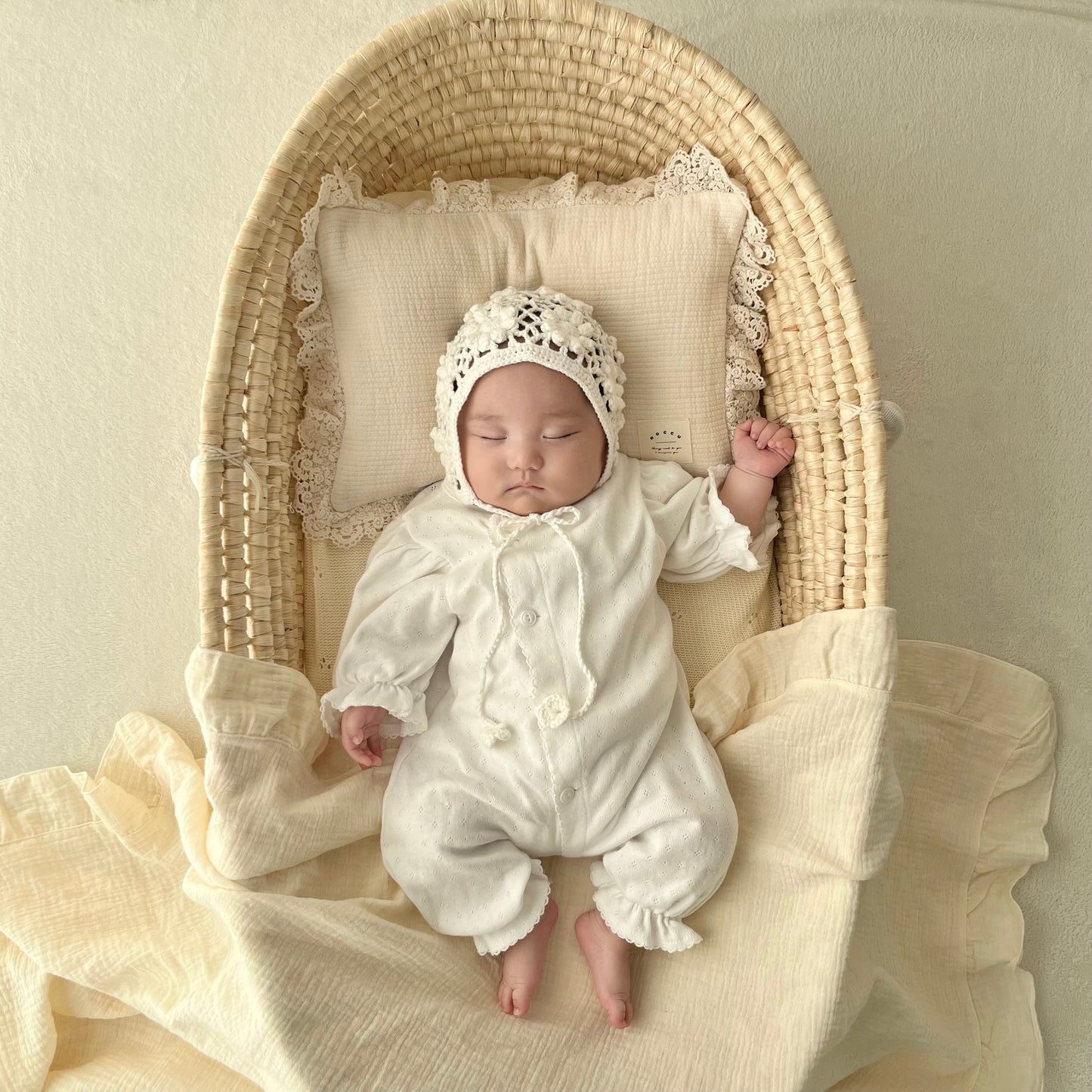 ｟送料無料｠【即納】Handmade knit bonnet