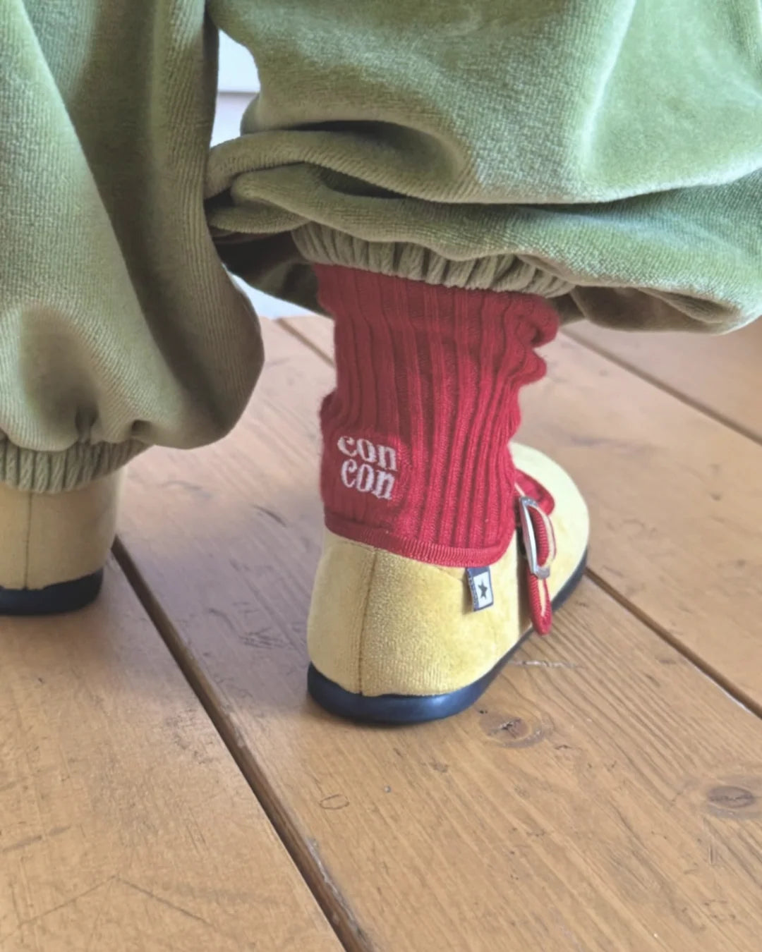【PRE-ODER〆8.9(sun)】12.CON Magic Socks | CON