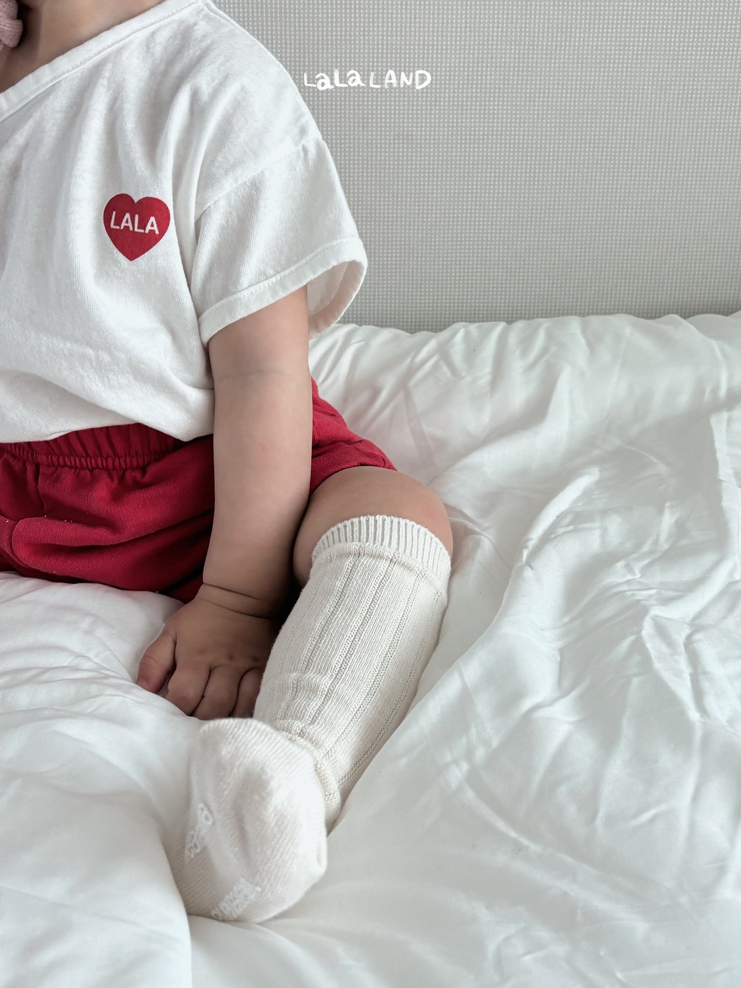 【PREORDER受付終了、ご希望はお問い合わせください。】25.Baby Heart Trim T-shirt
