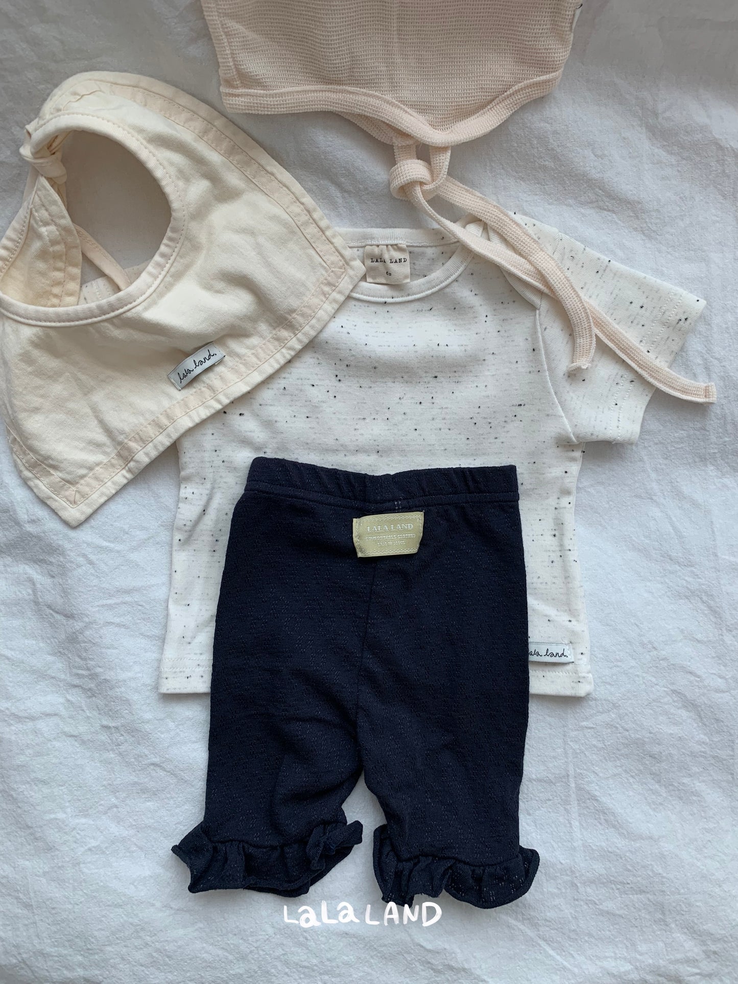 【PREORDER受付終了、ご希望はお問い合わせください。】24.Baby Bien Short Sleeve T-shirt