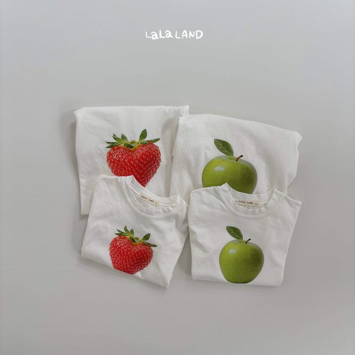 【PREORDER受付終了、ご希望はお問い合わせください。】84.Mom Berry Apple T-shirt