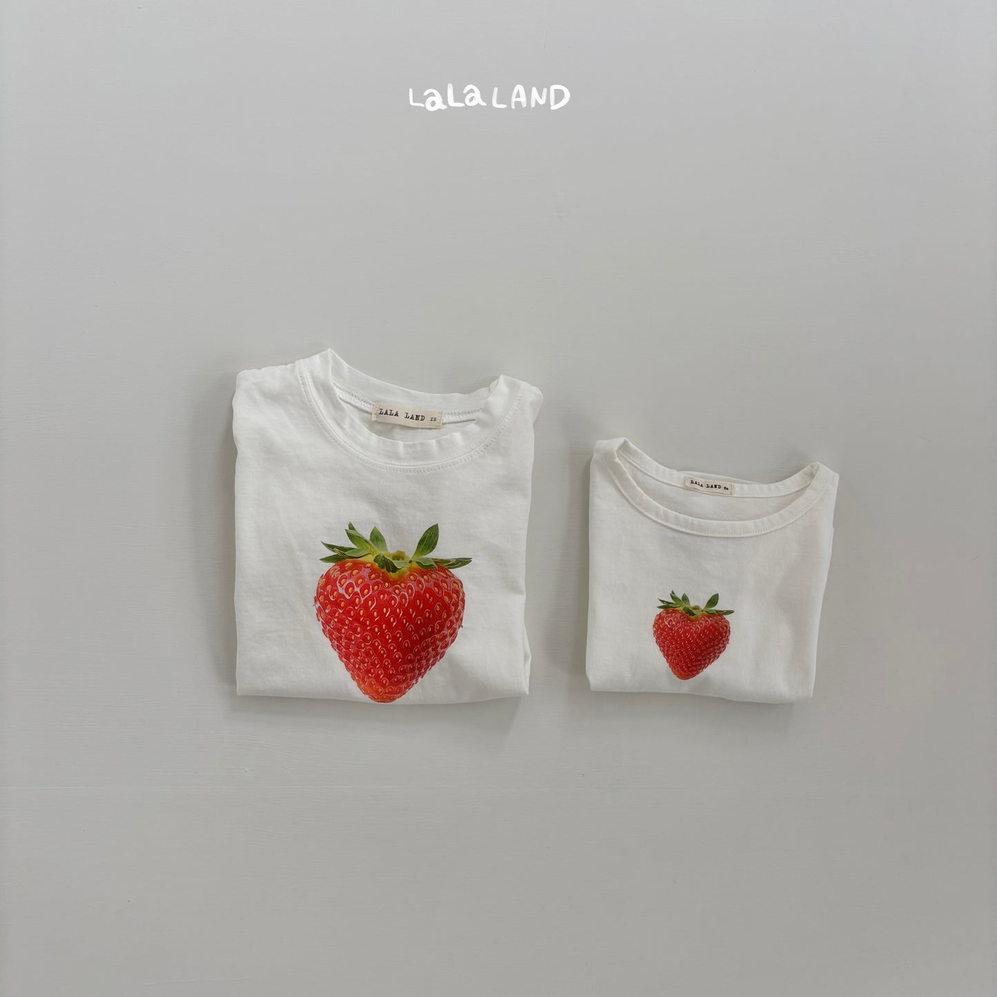 【PREORDER受付終了、ご希望はお問い合わせください。】66.Berry Apple T-shirt