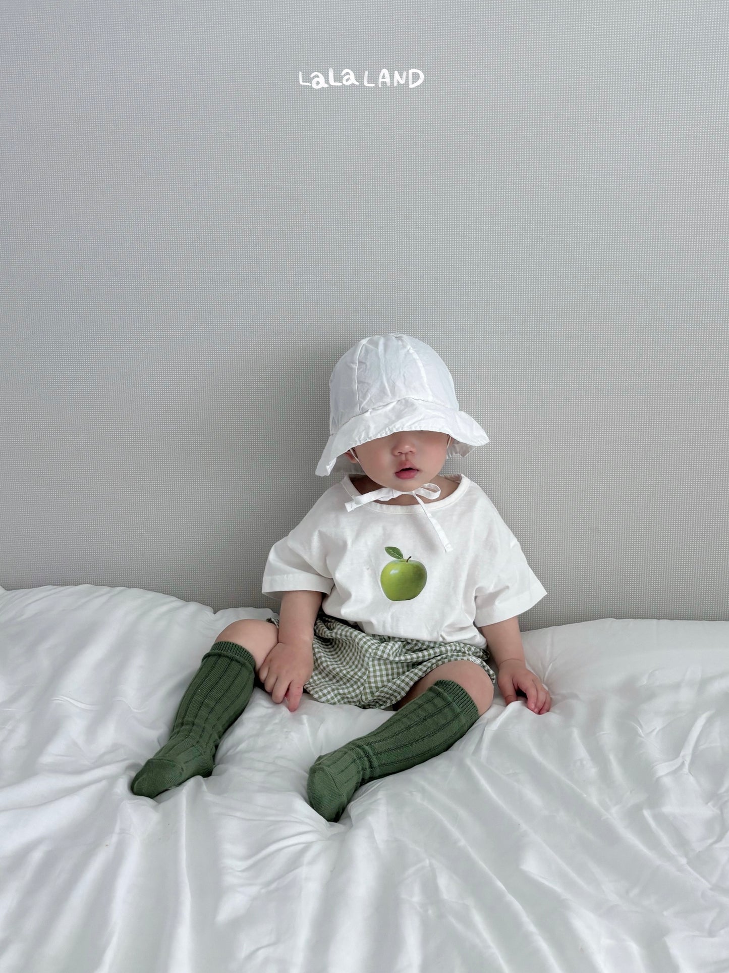 【PREORDER受付終了、ご希望はお問い合わせください。】27.Baby Berry Apple T-shirt