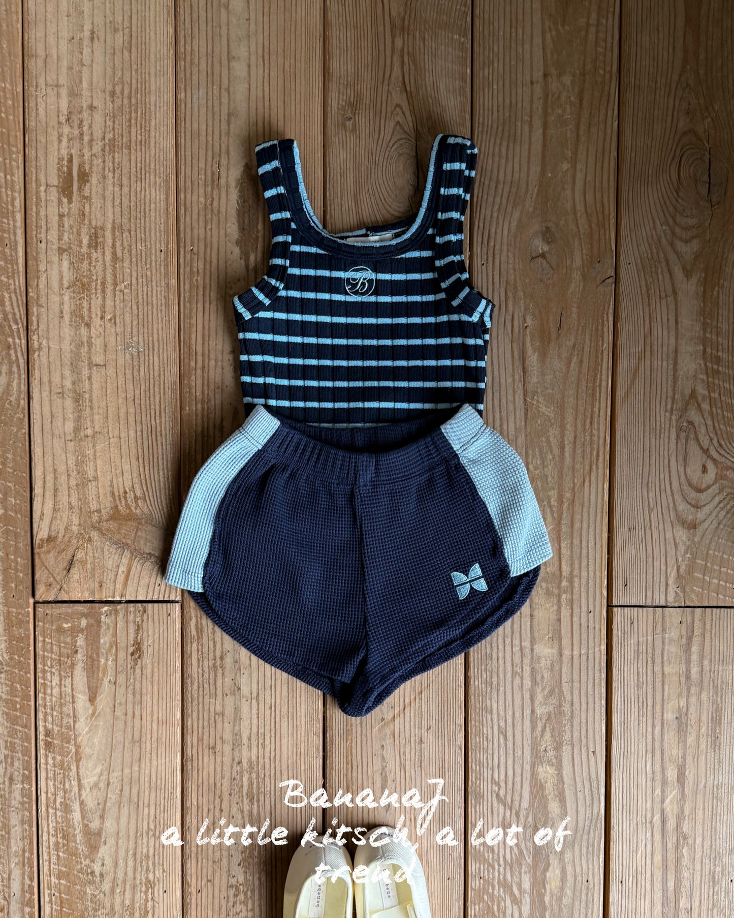 【PREORDER受付終了、ご希望はお問い合わせください。】24.Roe Sleeveless Top