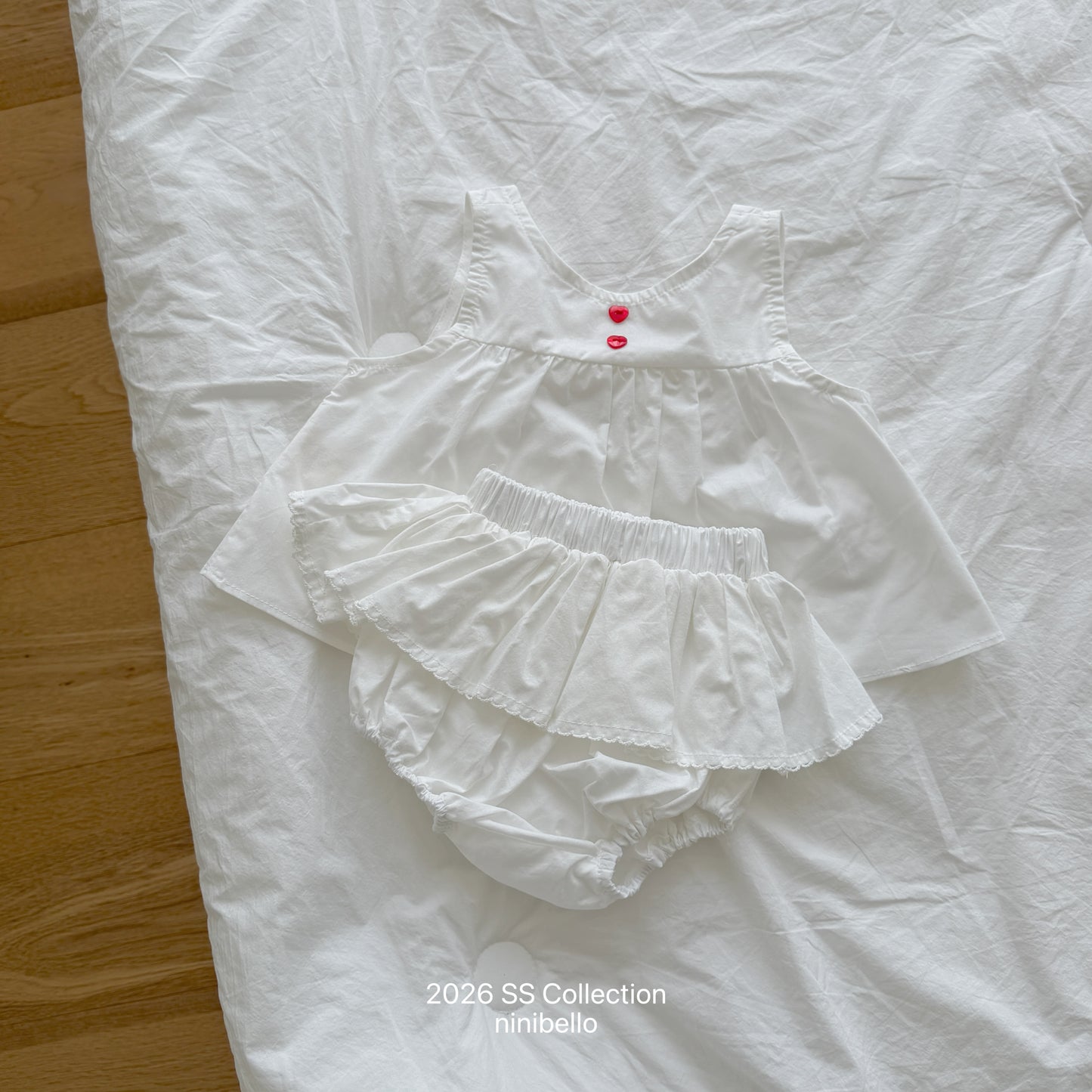 【PRE-ODER 10%OFF 〆6.30(火)】8.(BEBE 8) Bubble Pop Sleeveless Blouse