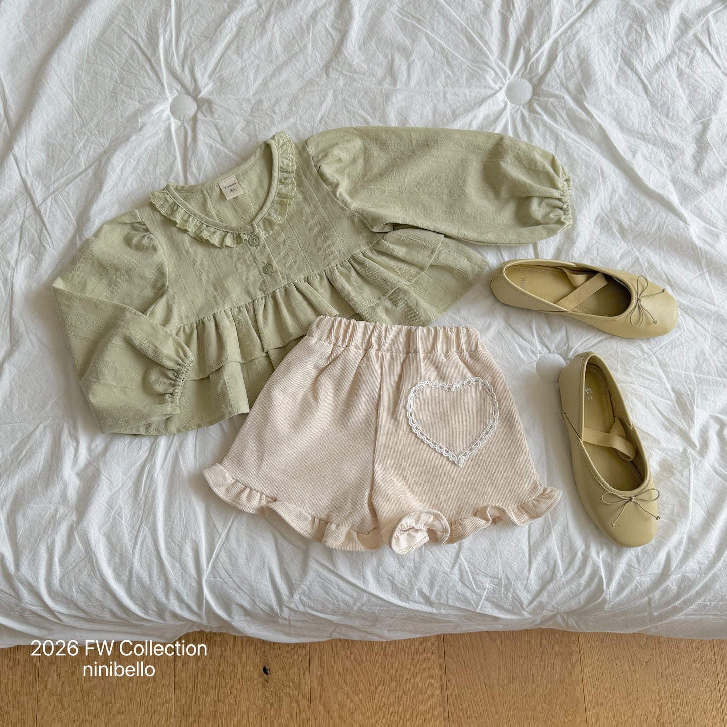 29.Heart Corduroy Frill Pants